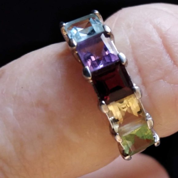 RAINBOW SEMI PRECIOUS 925 SILVER RING WITH HEART MOUNTING DETAIL - Picture 4 of 9